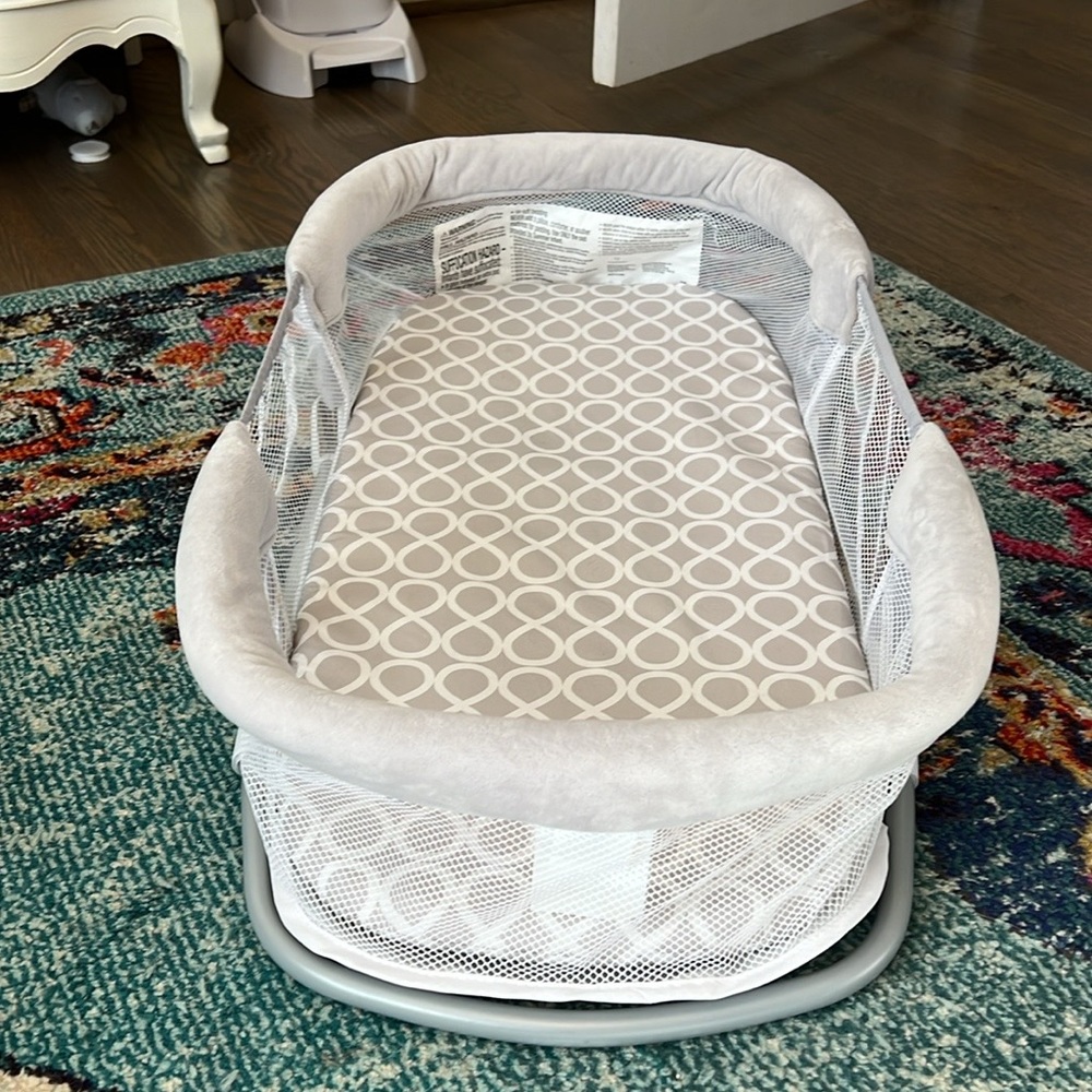 Swaddle Me By Your Side Cosleeper